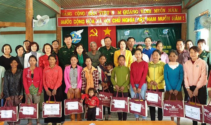 nhieu dia phuong ho tro nguoi ngheo don tet nguyen dan hinh 2