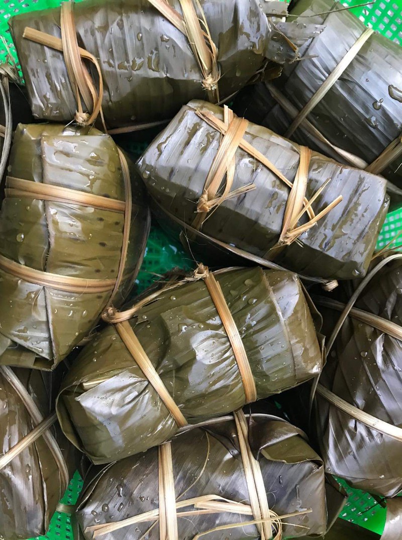 goi banh chung ngay tet, net dep van hoa viet hinh 9