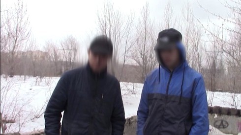 nga bat giu hai thieu nien chuan bi tan cong truong hoc o tinh saratov hinh 1