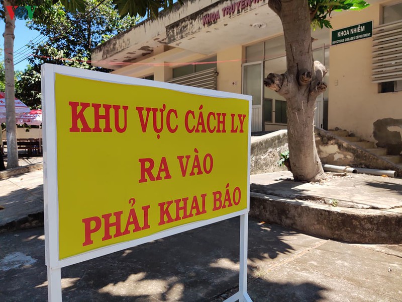 phong chong dai dich covid-19: binh thuan dung hoat dong bar, karaoke hinh 1