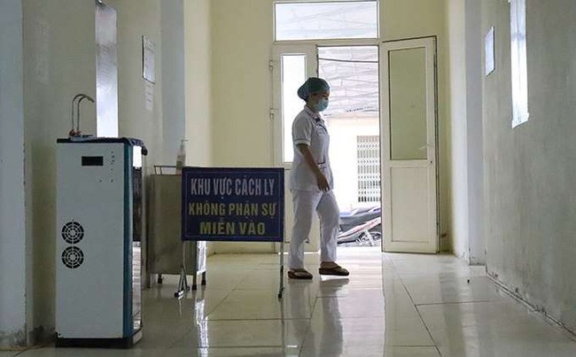 ha tinh cach ly nguoi dan ong tung dieu tri o lao hinh 1