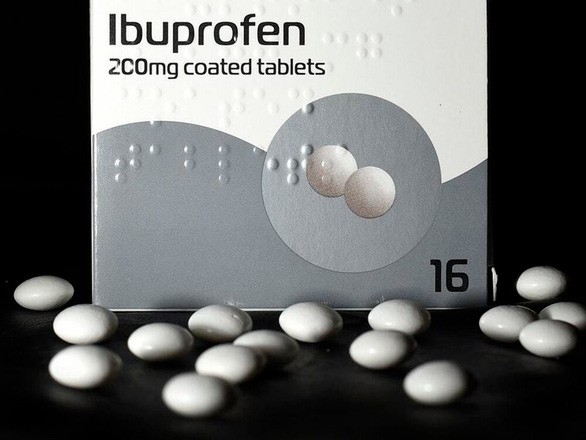 who phu nhan ibuprofen lam tram trong them trieu chung cua covid-19 hinh 1