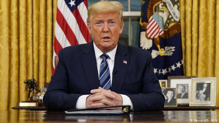 tong thong trump can nhac phong toa new york hinh 1
