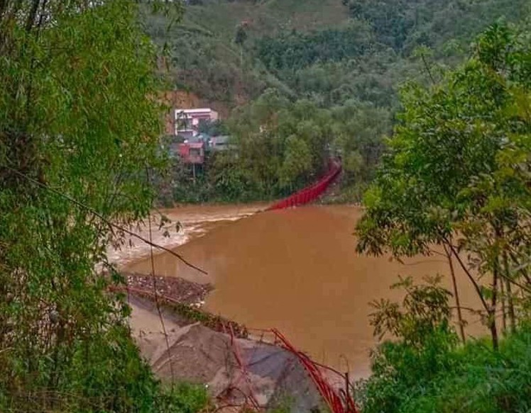 loc xoay quat do cay de chet 1 nguoi dang ngu trong lan hinh 1