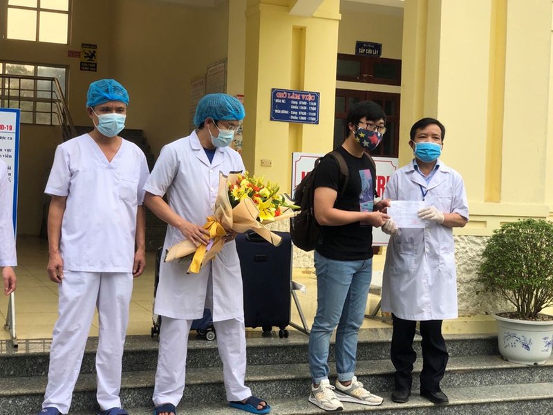 5 benh nhan mac covid-19 duoc cong bo khoi benh hinh 1