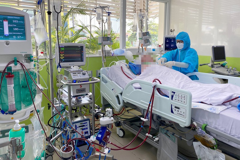benh nhan 91: tinh trang phoi da cai thien 40%, tung buoc cai ecmo hinh 1