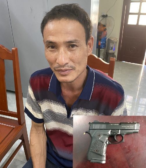 va cham giao thong, doi tuong rut sung ban vao dam dong roi bo tron hinh 1