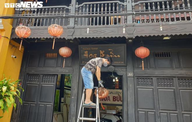 anh: pho co hoi an vang hoe truoc "gio g" thuc hien cach ly xa hoi hinh 7