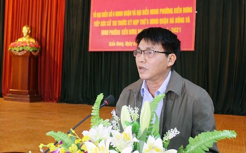 nong 24h: 3 can bo ha noi bi khoi to lien quan gi den ong le thanh than? hinh 2