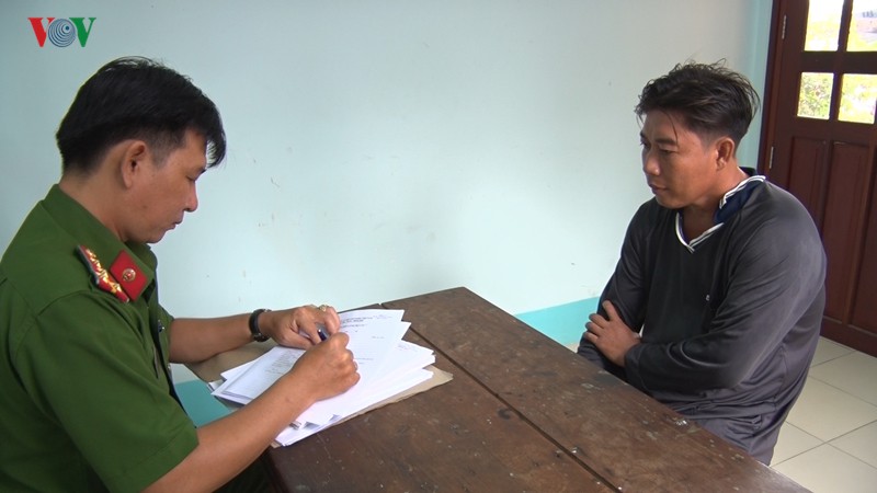 nong 24h: 3 can bo ha noi bi khoi to lien quan gi den ong le thanh than? hinh 8