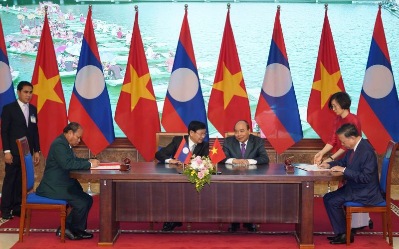 viet nam-lao thao luan chien luoc hop tac 10 nam toi hinh 4
