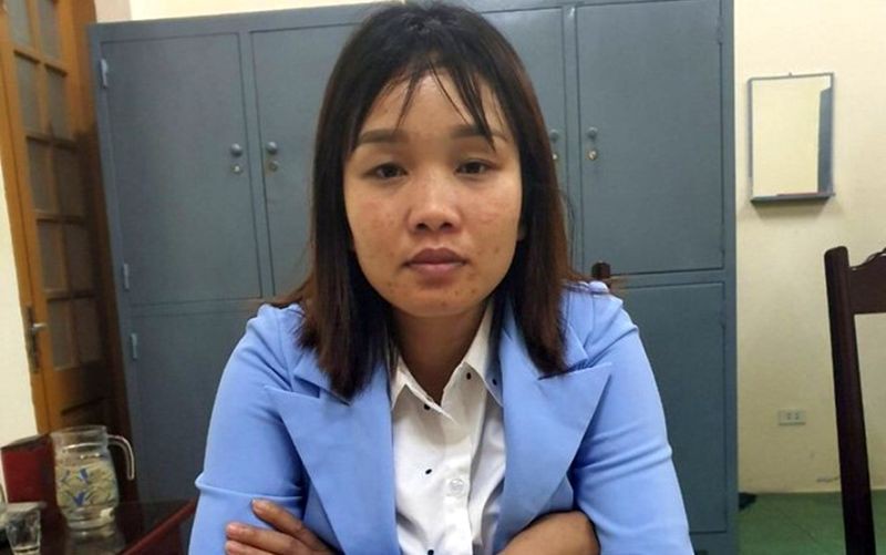 bat giam nu cong tac vien mot tap chi tong tien doanh nghiep hinh 1