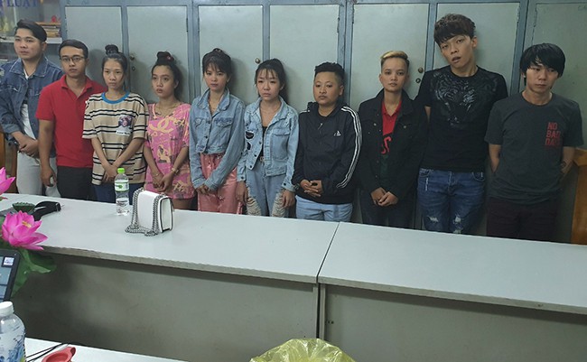 nong 24h: duong day moi gioi mai dam sinh vien hoat dong ra sao? hinh 9