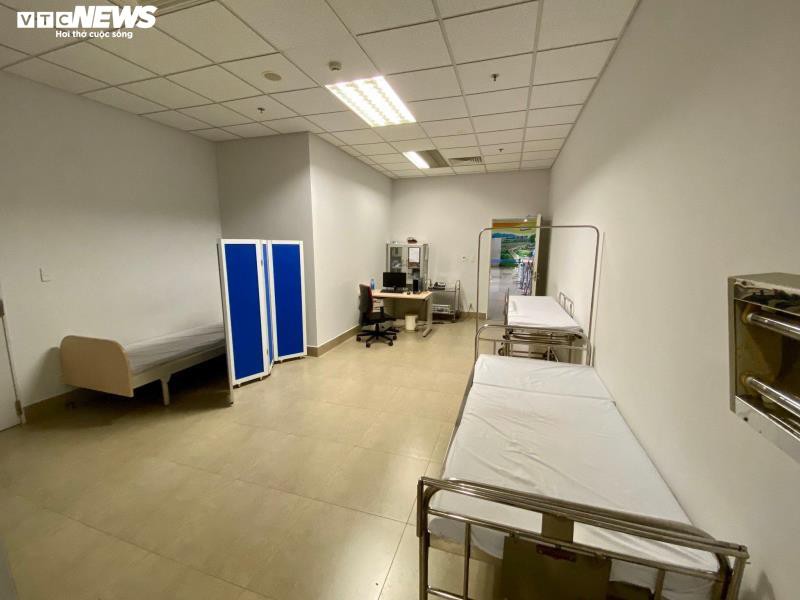 khu kiem soat, cach ly phong chong virus corona tai san bay noi bai hinh 4