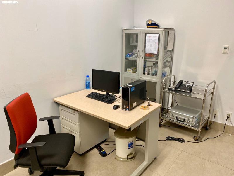 khu kiem soat, cach ly phong chong virus corona tai san bay noi bai hinh 6