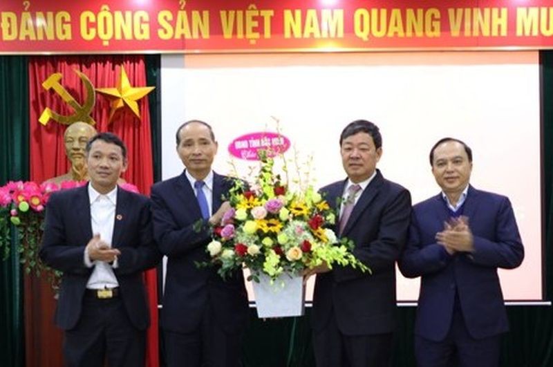 dieu dong, bo nhiem nhan su 6 dia phuong hinh 4