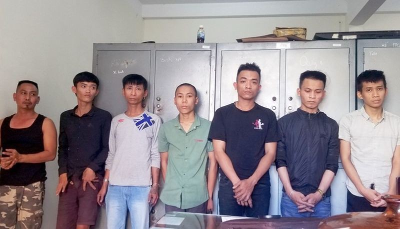 nong 24h: bi phat hien trom xe giua ban ngay, dung ma tau chong tra hinh 9