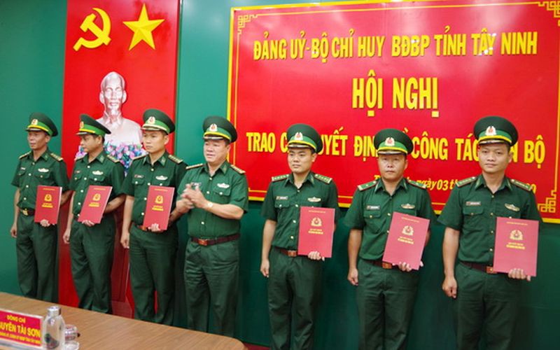 dieu dong, bo nhiem nhan su bo doi bien phong hinh 3