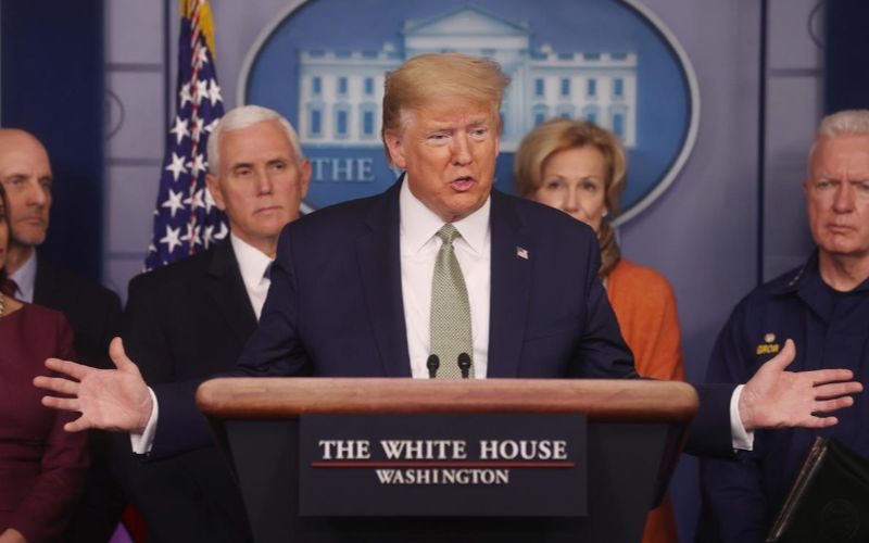 1.000 ty usd giai cuu kinh te vi dich covid-19: trump muon "choi lon"? hinh 1