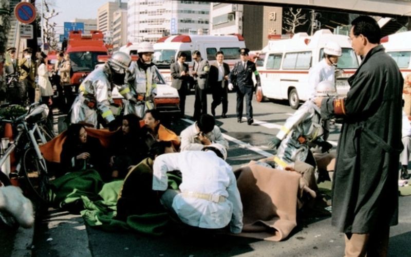 di chung chat doc sarin tu vu tan cong tau dien ngam tokyo hinh 1