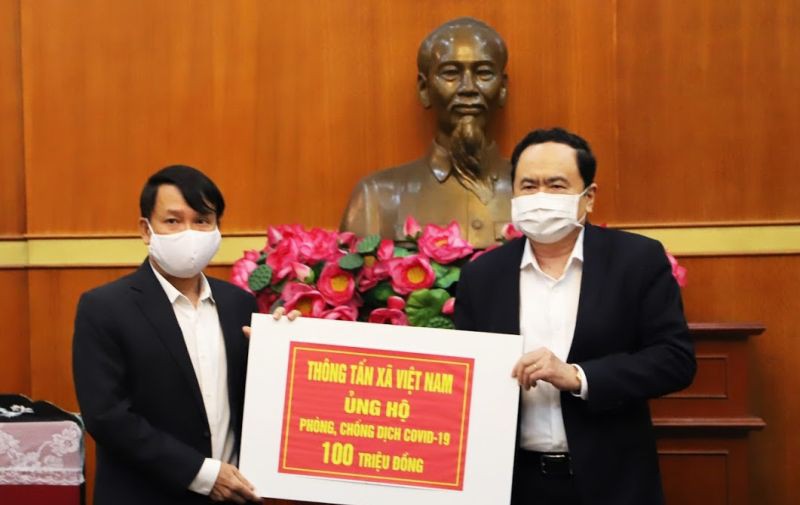 thong tan xa viet nam, bo gd&dt ung ho quy phong, chong covid-19 hinh 1