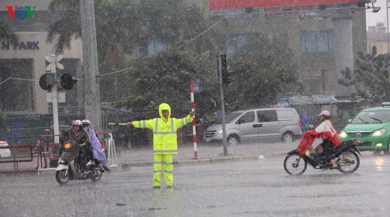 thoi tiet ngay 18/5: bac bo co mua to, de phong mua da va gio giat hinh 1