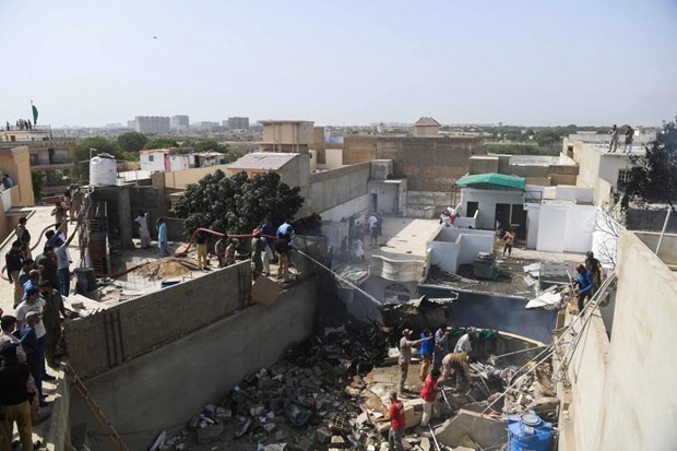 vu roi may bay pakistan: phan tich du lieu hop den dien ra tai phap hinh 1