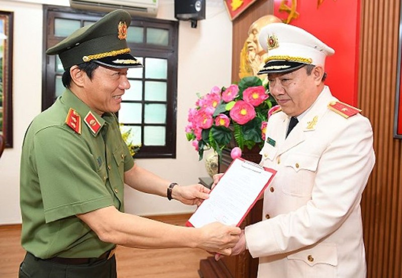 them nhieu giam doc cong an vua duoc dieu dong, bo nhiem hinh 9
