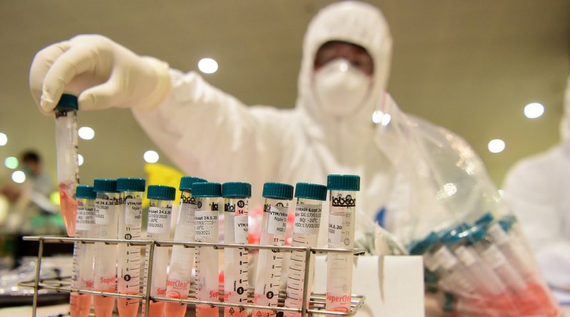hoi nghi quoc te chong covid-19: cam ket vaccine danh cho moi nguoi hinh 1