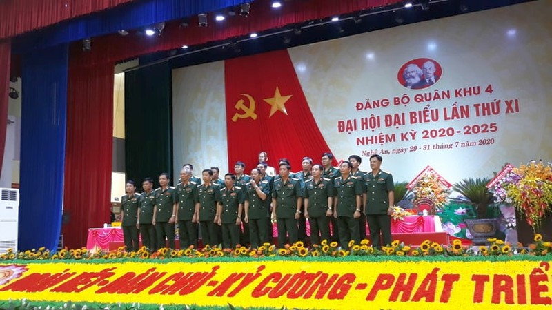 trung tuong tran vo dung tai dac cu bi thu dang uy quan khu 4 hinh 1