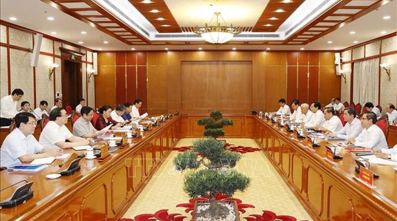 bo chinh tri lam viec ve chuan bi dai hoi cac dang bo truc thuoc tu hinh 1