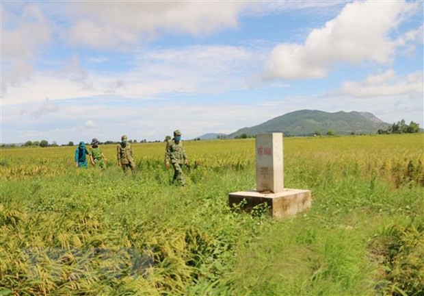 phat nang hanh vi dieu khien phuong tien bay trong khu vuc bien gioi hinh 1
