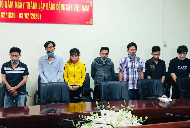 nong 24h: duong day lam gia giay to lon nhat phia nam hoat dong ra sao? hinh 1