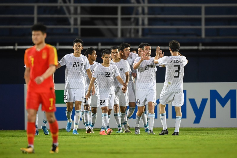tuong thuat u23 trung quoc 0-2 u23 uzbekistan (bang c u23 chau a 2020) hinh 1