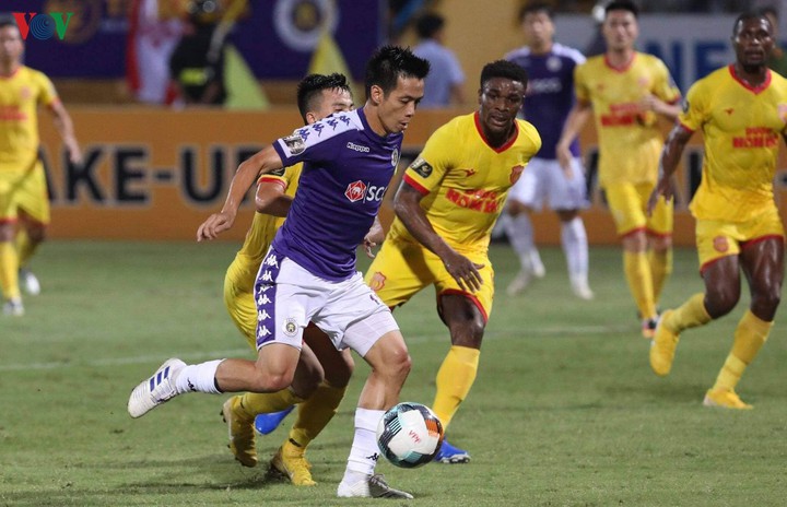 v-league 2020 bi hoan vi dich corona trong cai rui co cai may? hinh 1
