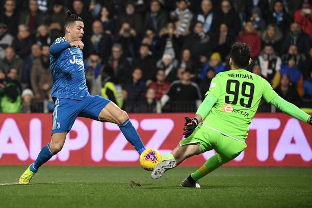 ket qua spal 1-2 juventus 0h ngay 23/2 vong 25 serie a hinh 1