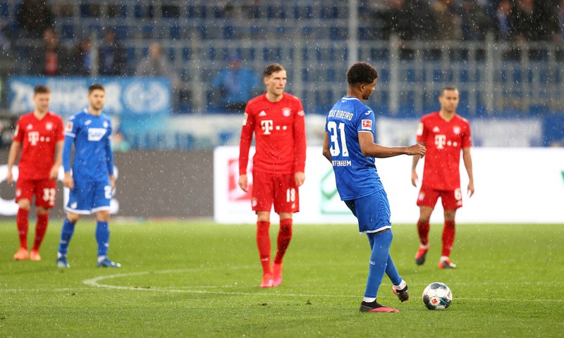 bayern munich tao nen tran dau ky la tai bundesliga  hinh 1
