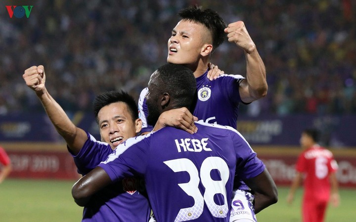 khoi tranh v-league 2020: van la chuyen cua ha noi fc va phan con lai? hinh 2