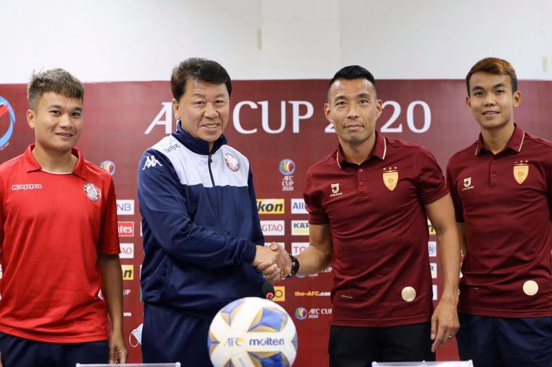 thay cong phuong khong lo lang covid-19 khi clb tphcm da afc cup o lao hinh 1