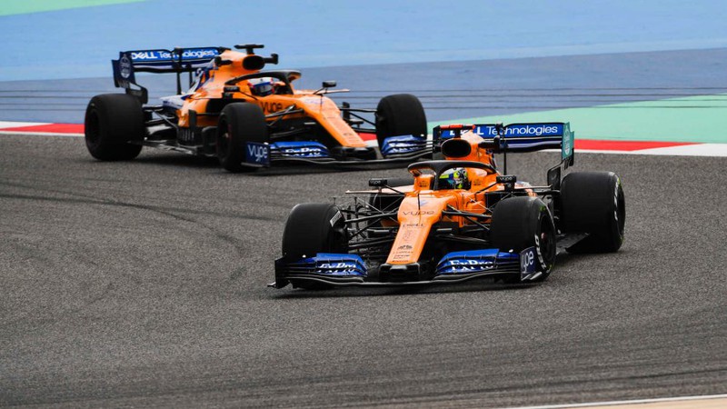 co thanh vien mac covid-19, doi mclaren rut lui khoi f1 australia hinh 1