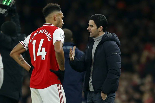 hlv arteta cua arsenal mac covid-19  hinh 1