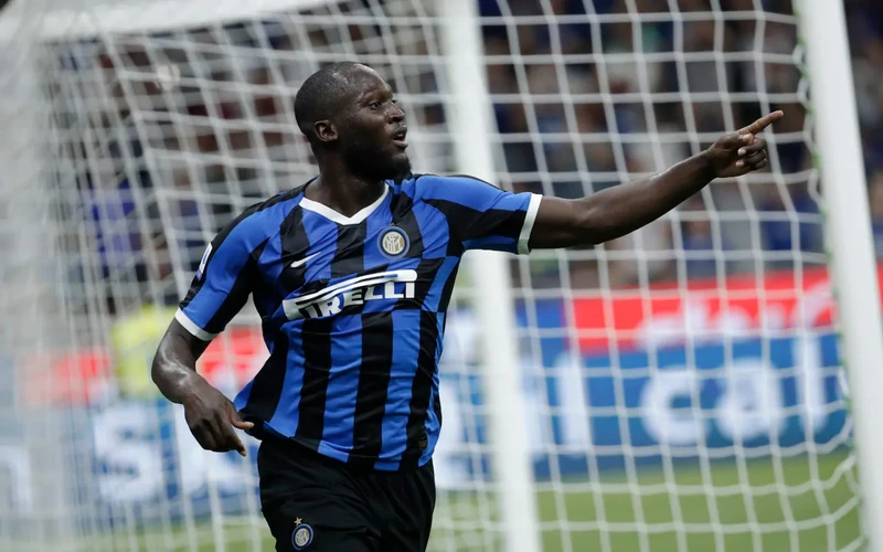 giai italy nghi vi covid-19, lukaku tranh thu hoc bang hlv  hinh 1