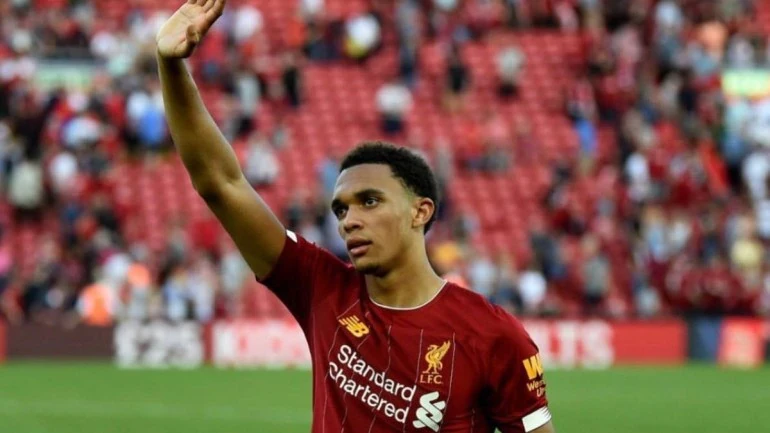 mu tham bai truoc liverpool trong giai dau "ngoai hang anh ao"  hinh 1