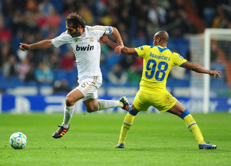 nhung cau thu co the ban "quen" da tung khoac ao real madrid hinh 2
