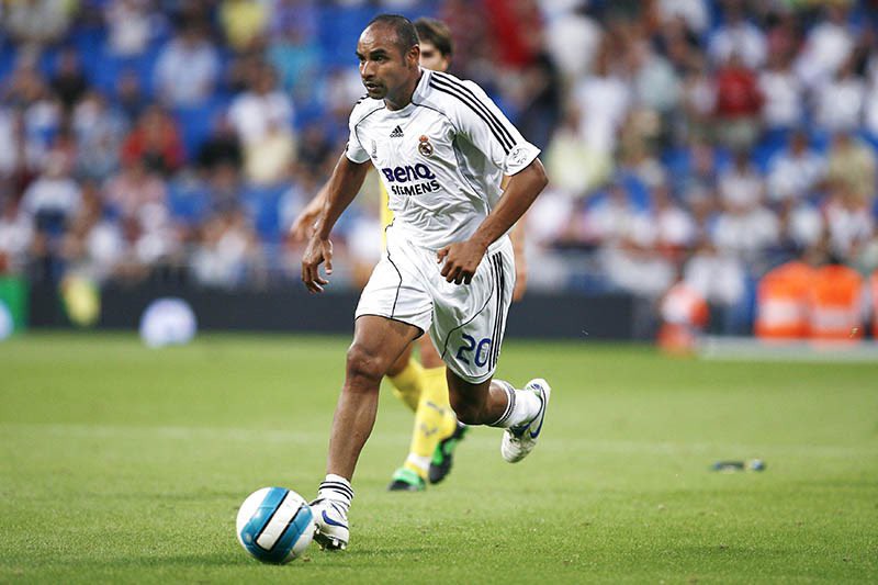 nhung cau thu co the ban "quen" da tung khoac ao real madrid hinh 6