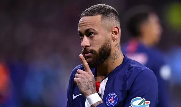 neymar tu choi de nghi giam luong cua chu tich psg  hinh 1