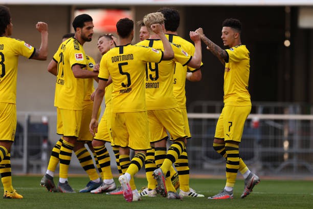 tuong thuat vong 29 bundesliga: padeborn 1-6 dortmund: sancho lap hat-trick hinh 1