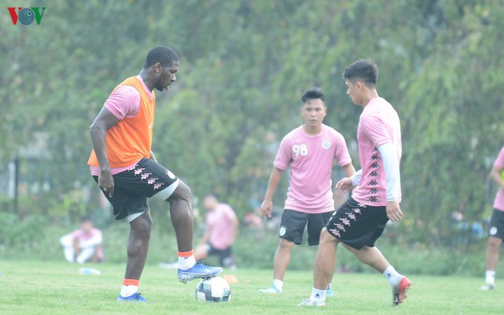 ha noi fc chia tay kebe, giu lai rimario: "canh bac" cua dkvd v-league  hinh 3