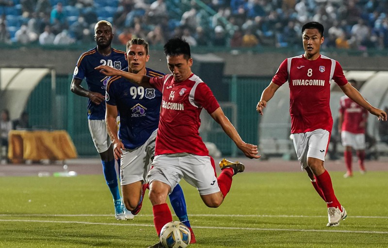 cau thu duoc thay park "de y" gay chan trong tran dau o v-league 2020 hinh 1