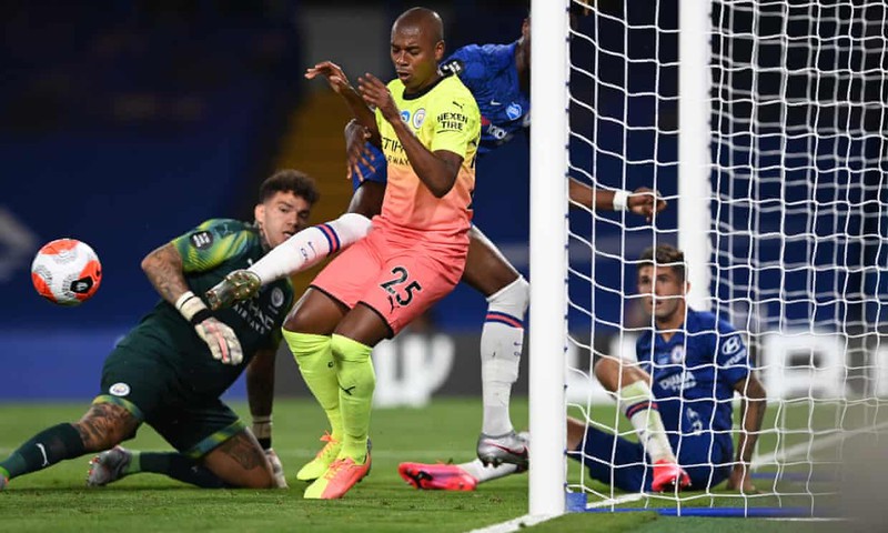 toan canh chelsea 2-1 man city: liverpool vo dich ngoai hang anh som  hinh 5